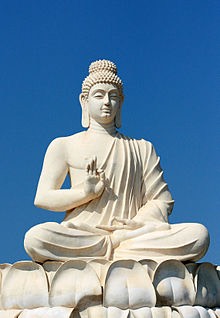 Buddha's Statue in Indien, woher auch das Tantraritual stammt